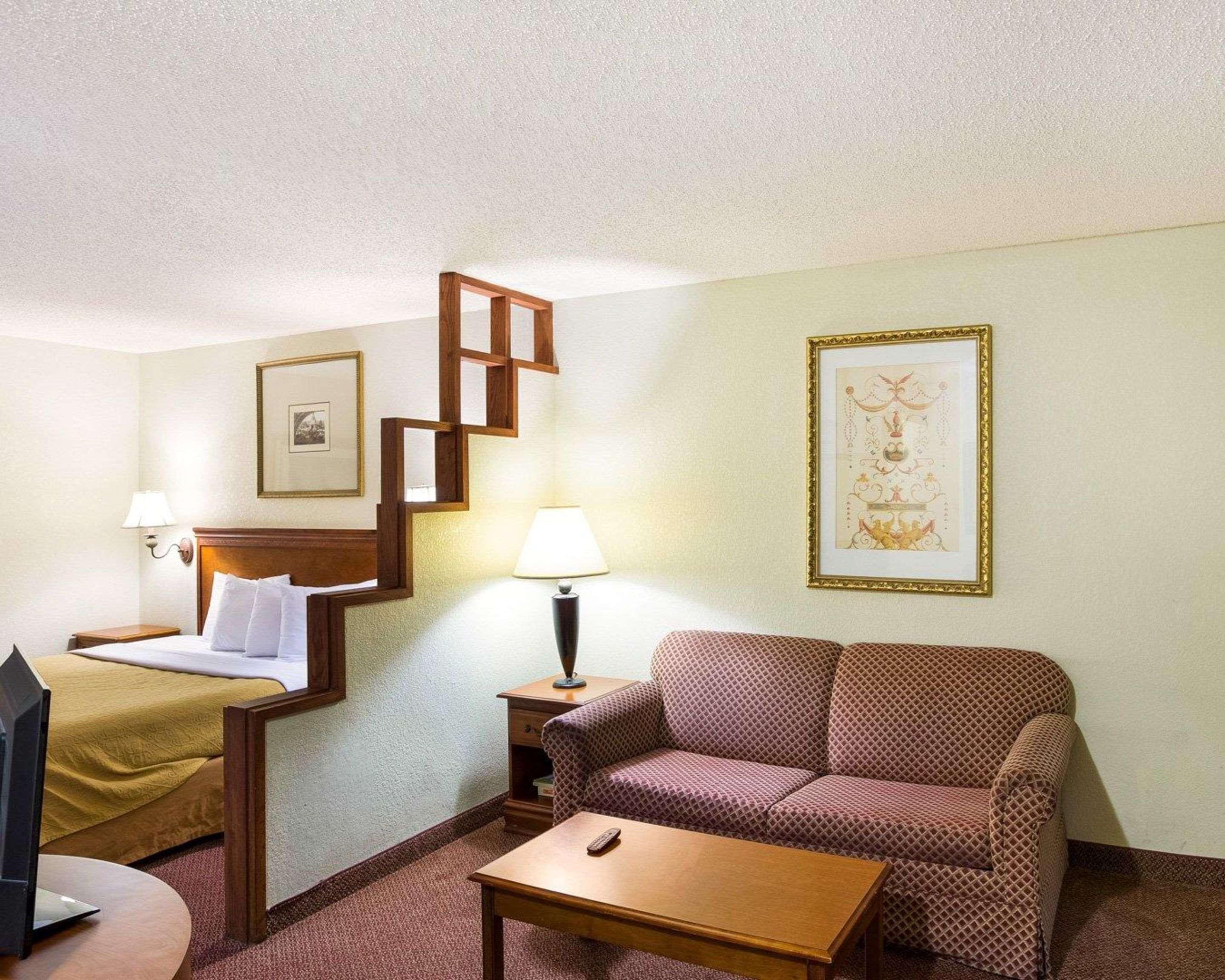 Rodeway Inn & Suites South Of Fiesta Park San Antonio Kültér fotó