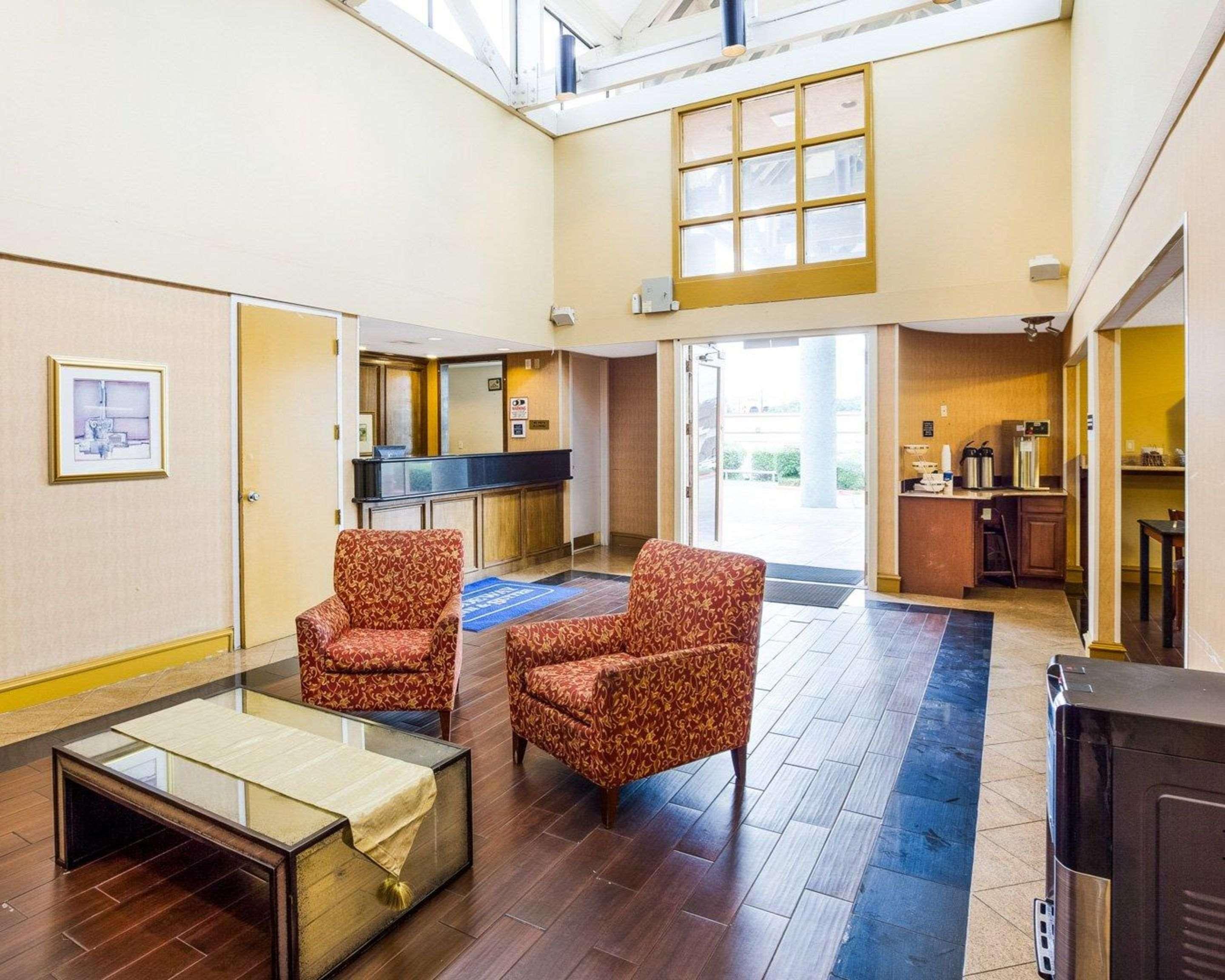 Rodeway Inn & Suites South Of Fiesta Park San Antonio Kültér fotó