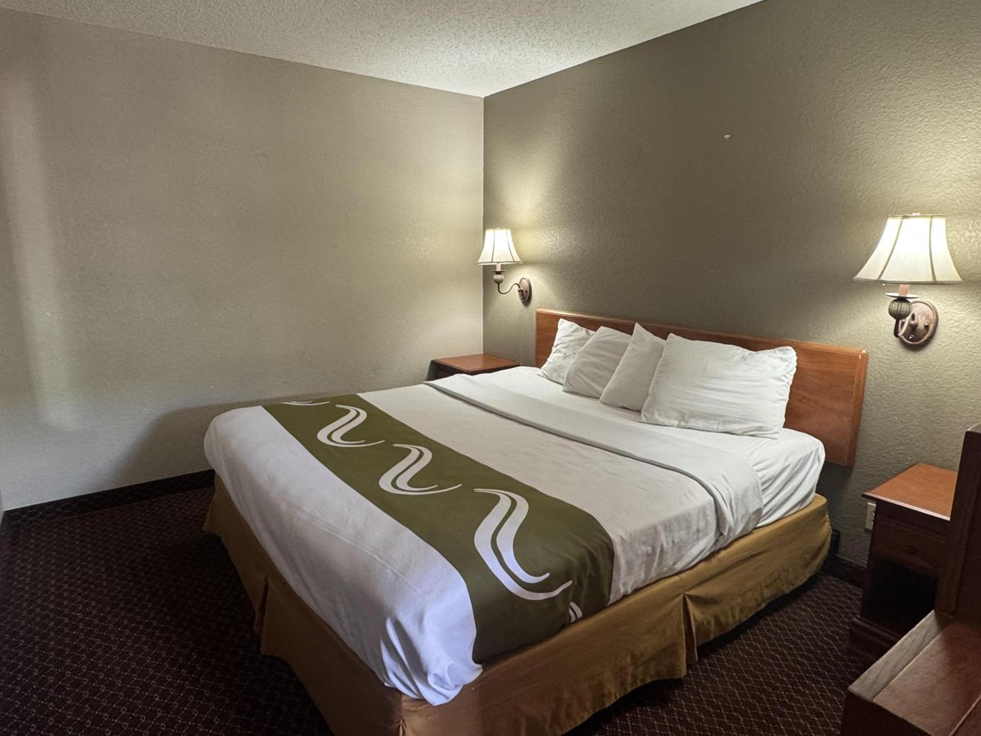 Rodeway Inn & Suites South Of Fiesta Park San Antonio Kültér fotó