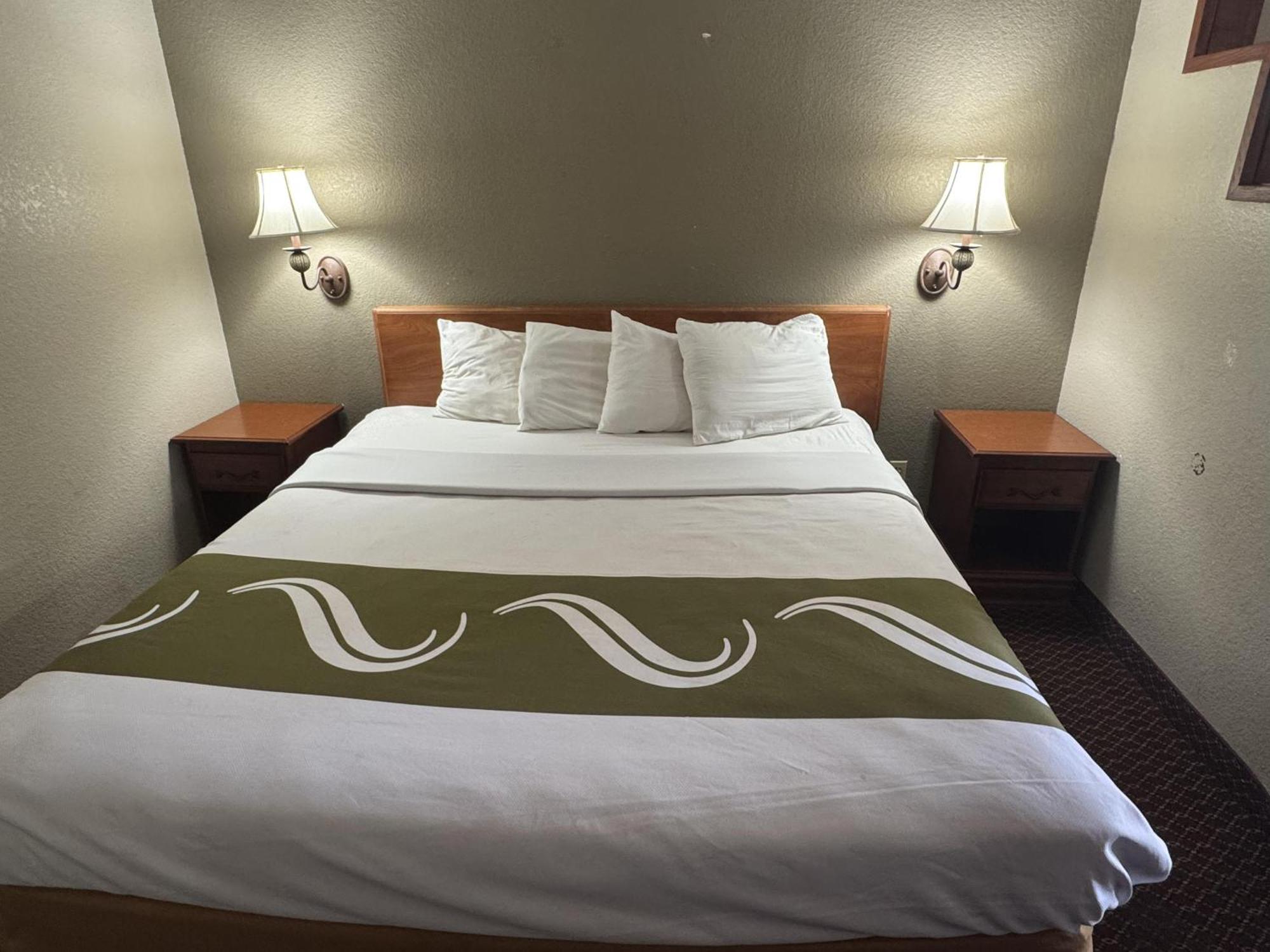 Rodeway Inn & Suites South Of Fiesta Park San Antonio Kültér fotó